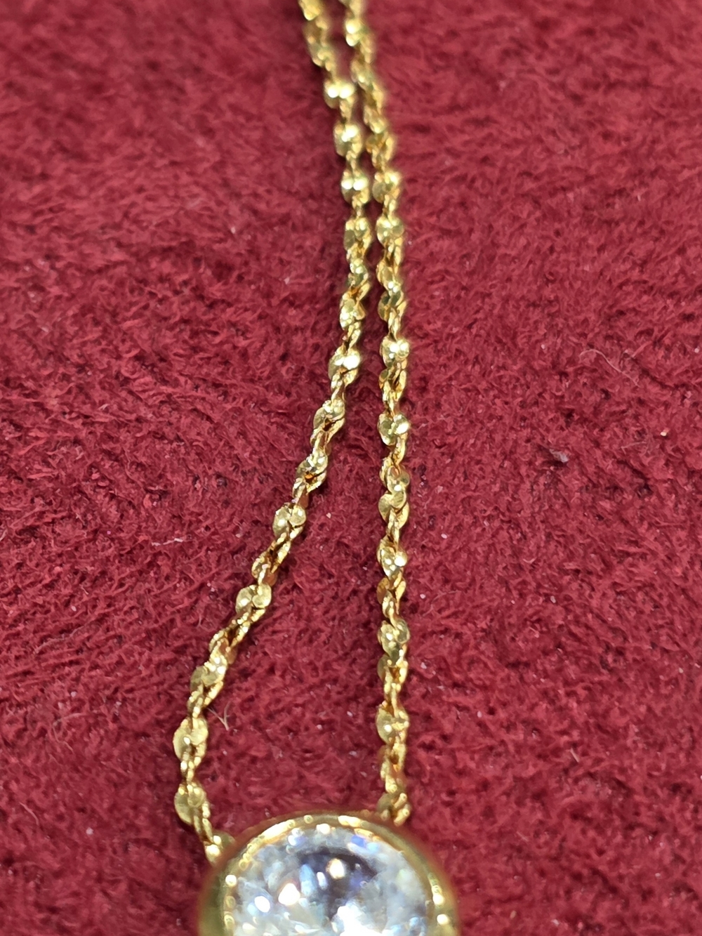 Avon Gold-Tone Necklace with Clear Round Stone - Picture 5 of 6
